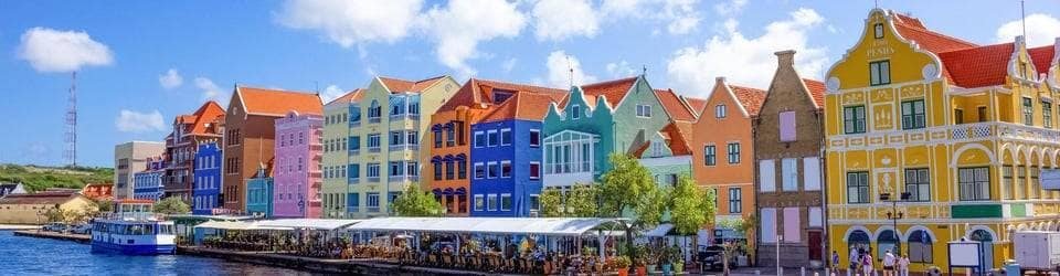 Willemstad e seu casario colorido