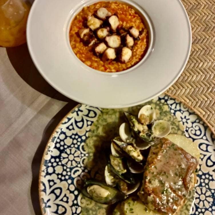 Mangú com los tres golpes