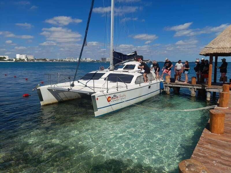 Catamarã em Isla Mujeres