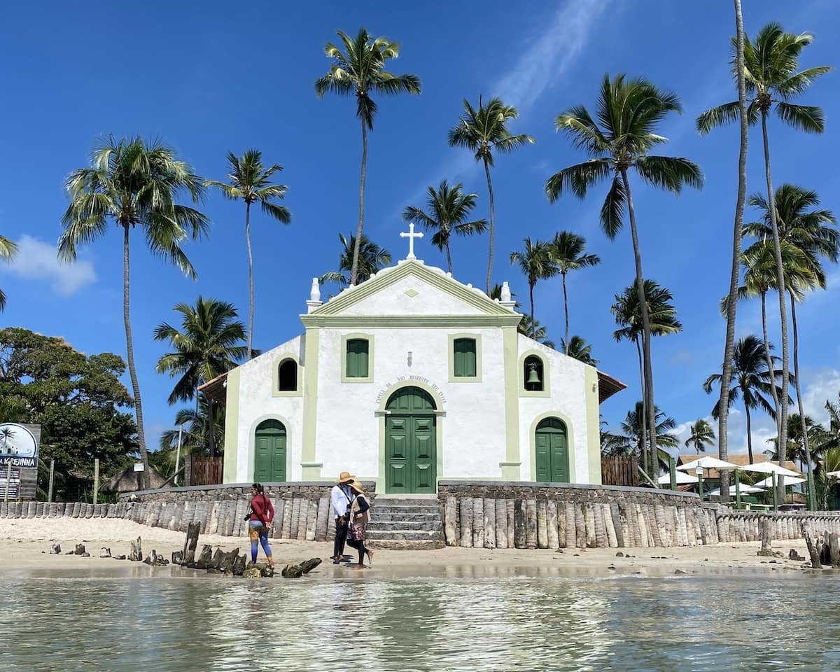 Igreja de São Benedito na Praia dos Carneiros